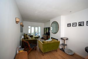 Lounge- click for photo gallery